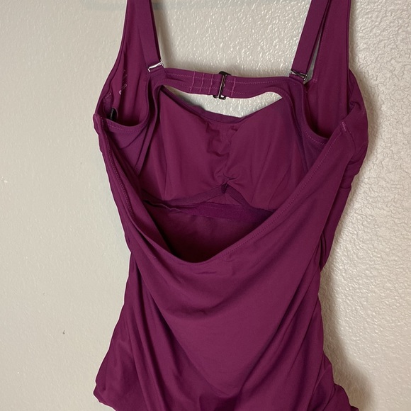Athleta Square Neck Bra Cup Tankini Top Size 38 D/DD Velvet Plum Color - Picture 9 of 9